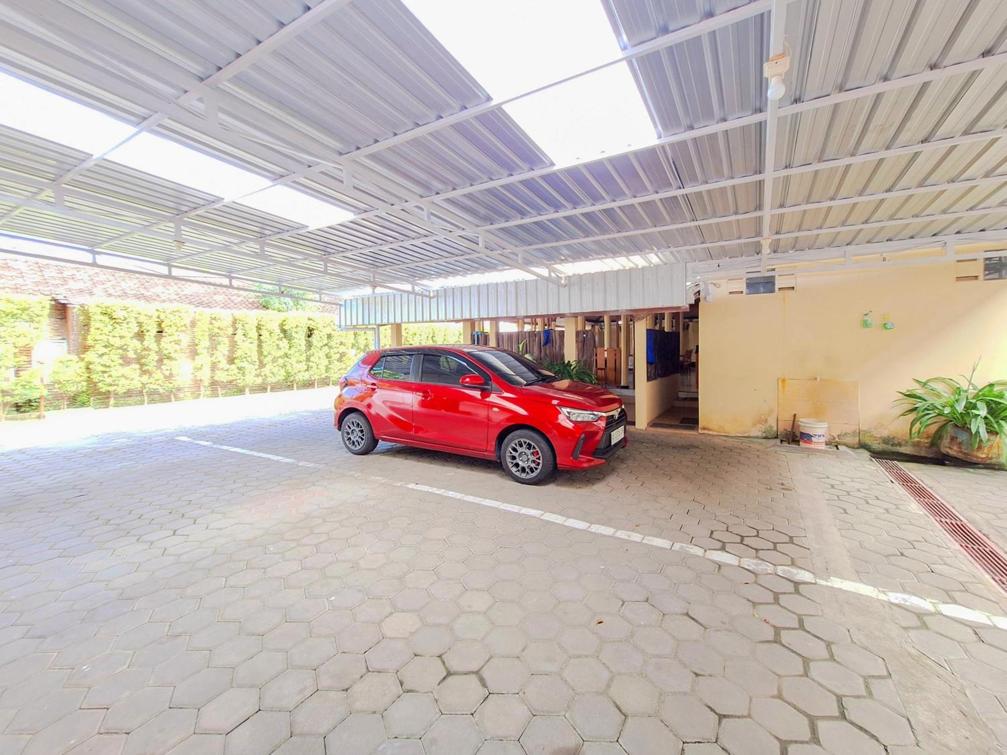 Hotel Family Syariah 1 Parangtritis Redpartner Exterior photo