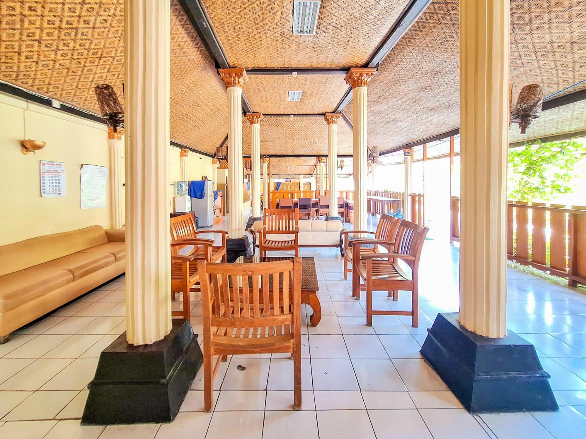 Hotel Family Syariah 1 Parangtritis Redpartner Exterior photo